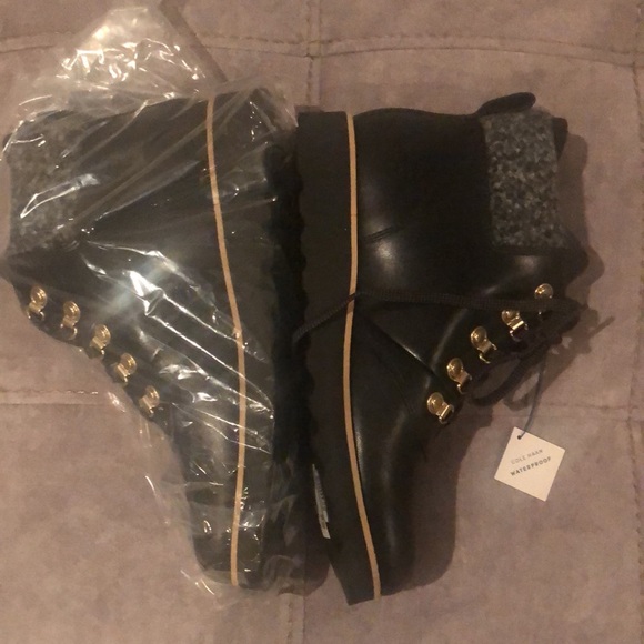NWT Cole Haan waterproof boots size 7.5B - Picture 4 of 9